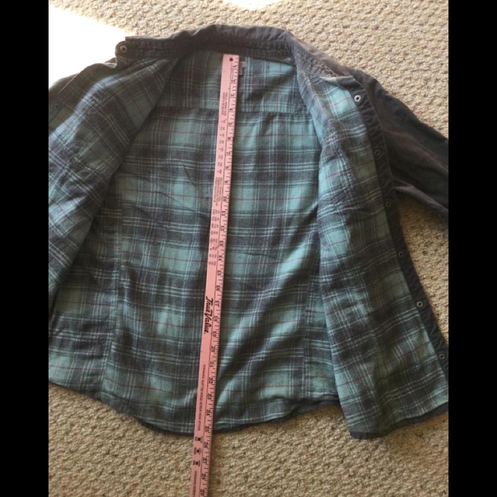 Carhartt flannel lined snap shirt